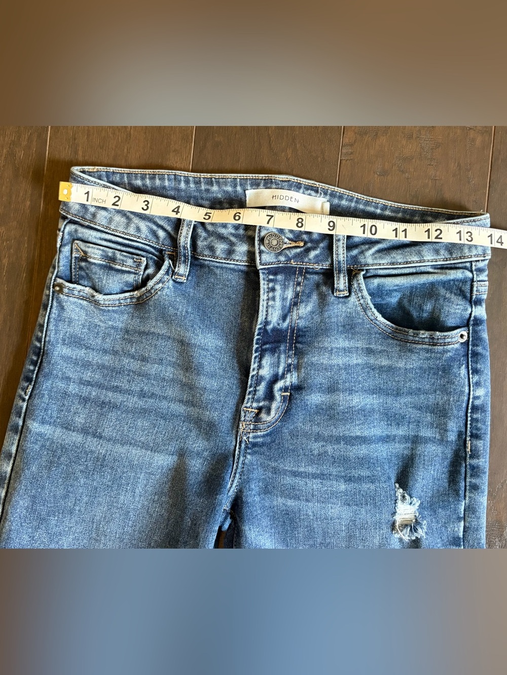 Hidden Happy Mid-Rise Medium Wash Distressed Cropped Flare Hem Jeans size 27 - Picture 10 of 12